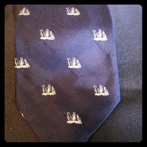 Nice men’s penguin tie
